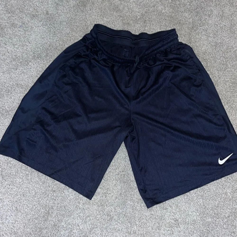 Nike NEW Navy Blue men’s work out training sport gym basketball shorts 2XL NWOT